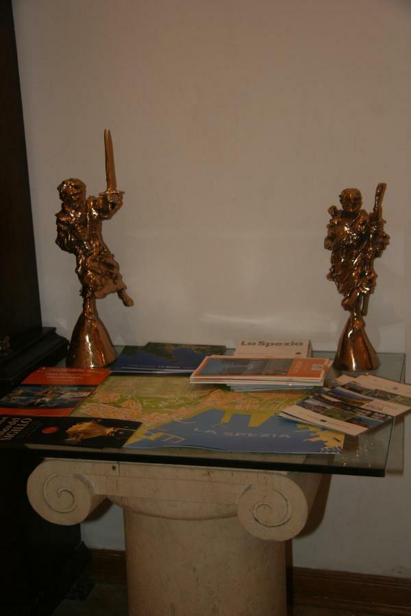 Sculptor House Apartment La Spezia Ngoại thất bức ảnh